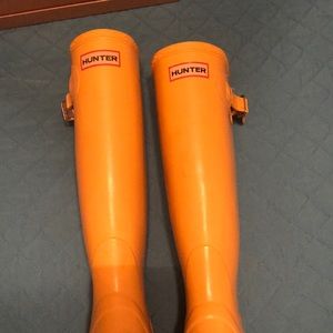 tall hunter boots